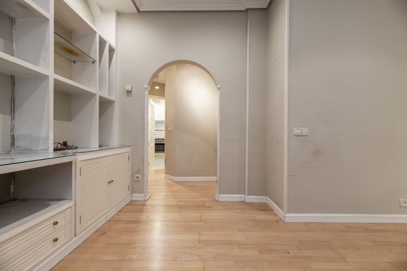 Built In Furniture Service in Woodbridge, VA