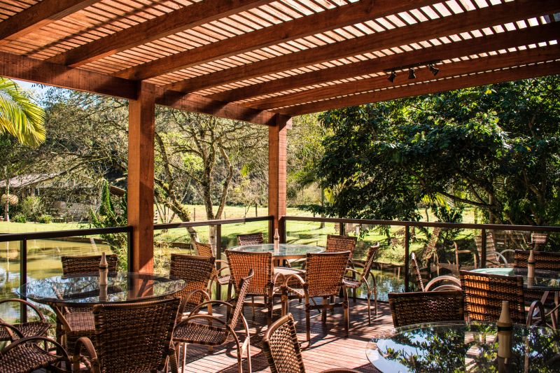 Privacy Arbor Installation in Conroe, TX